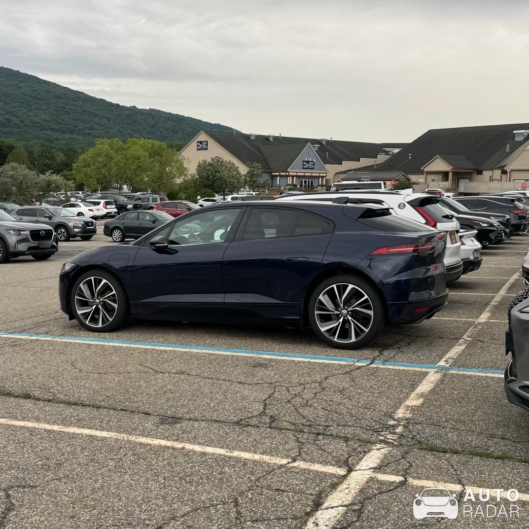 Jaguar I-PACE spotted in Woodbury