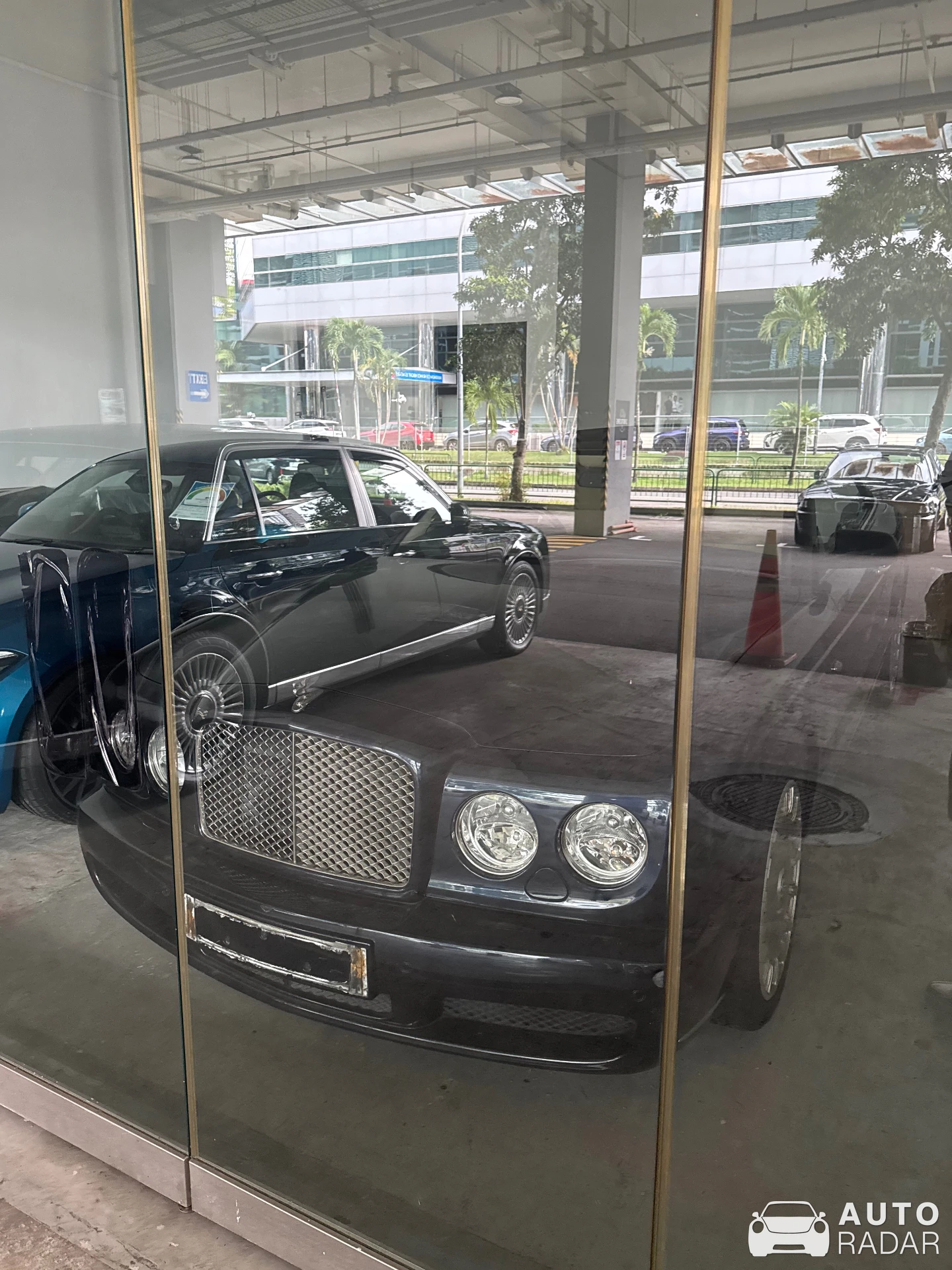 Bentley Azure spotted in Singapore
