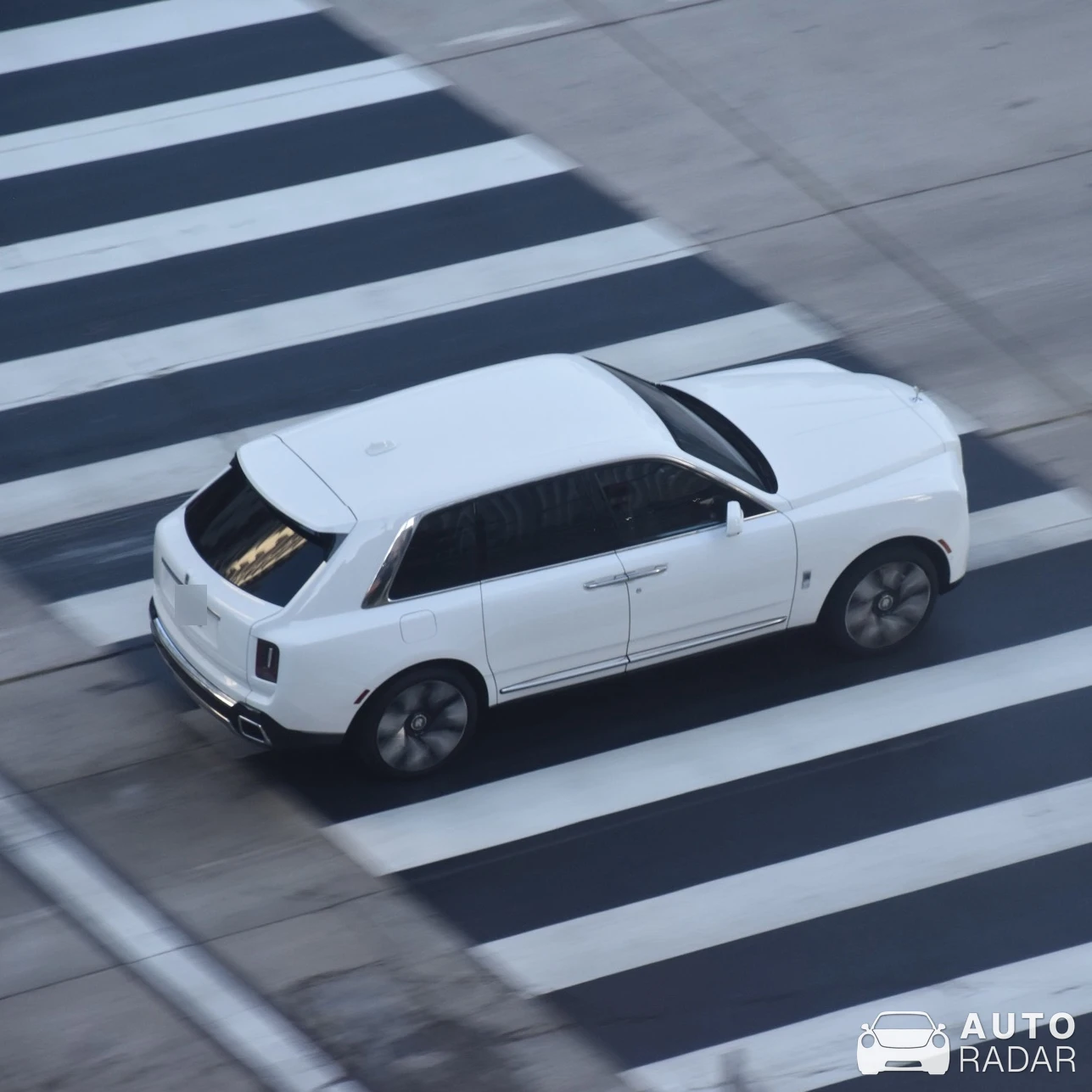 Rolls-Royce Cullinan spotted in Los Angeles