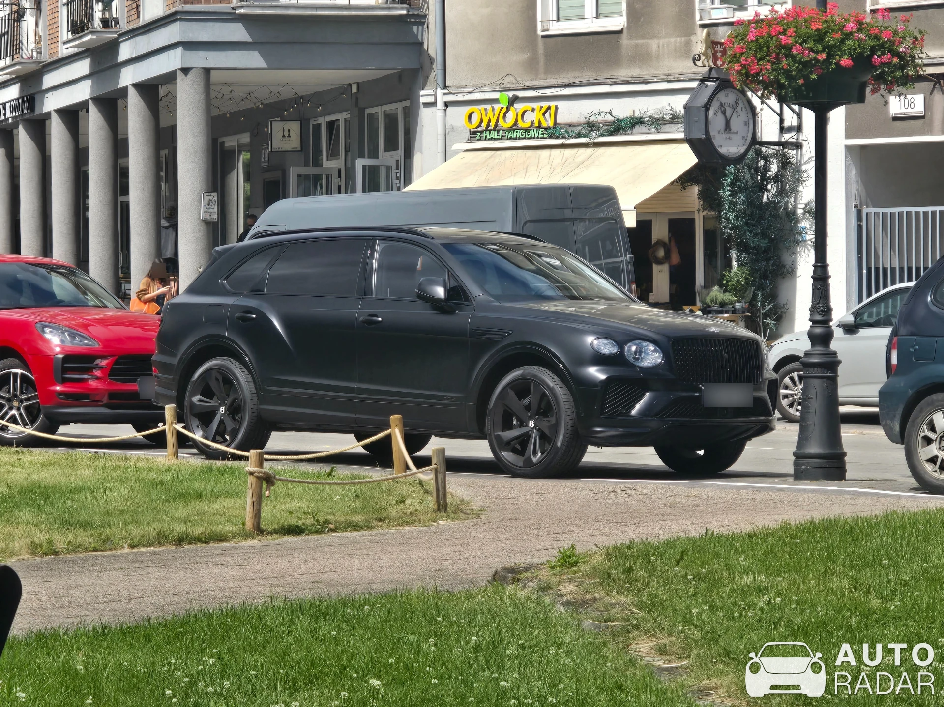 Bentley Bentayga V8 spotted in Gdańsk