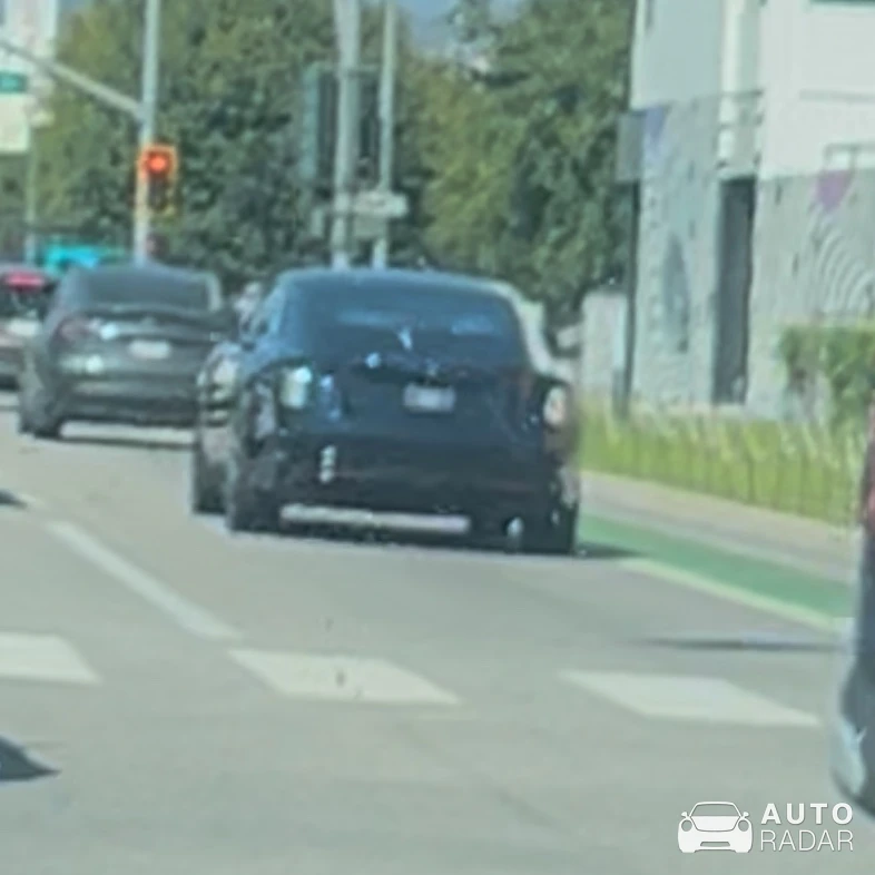 Rolls-Royce Spectre Black Badge spotted