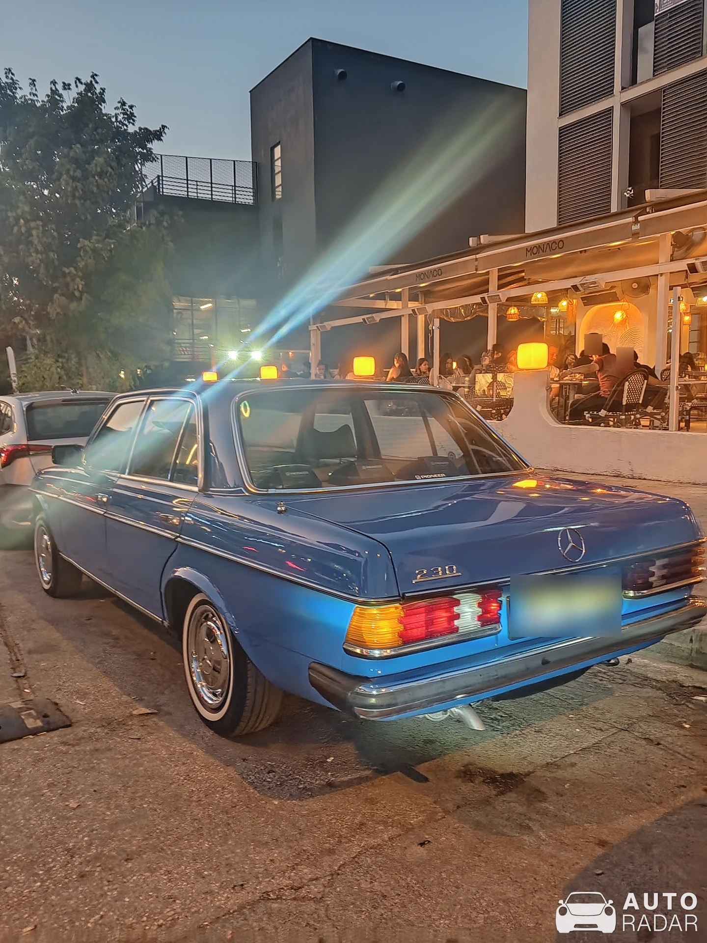 Mercedes-Benz 230E W123 spotted in Pamukkale