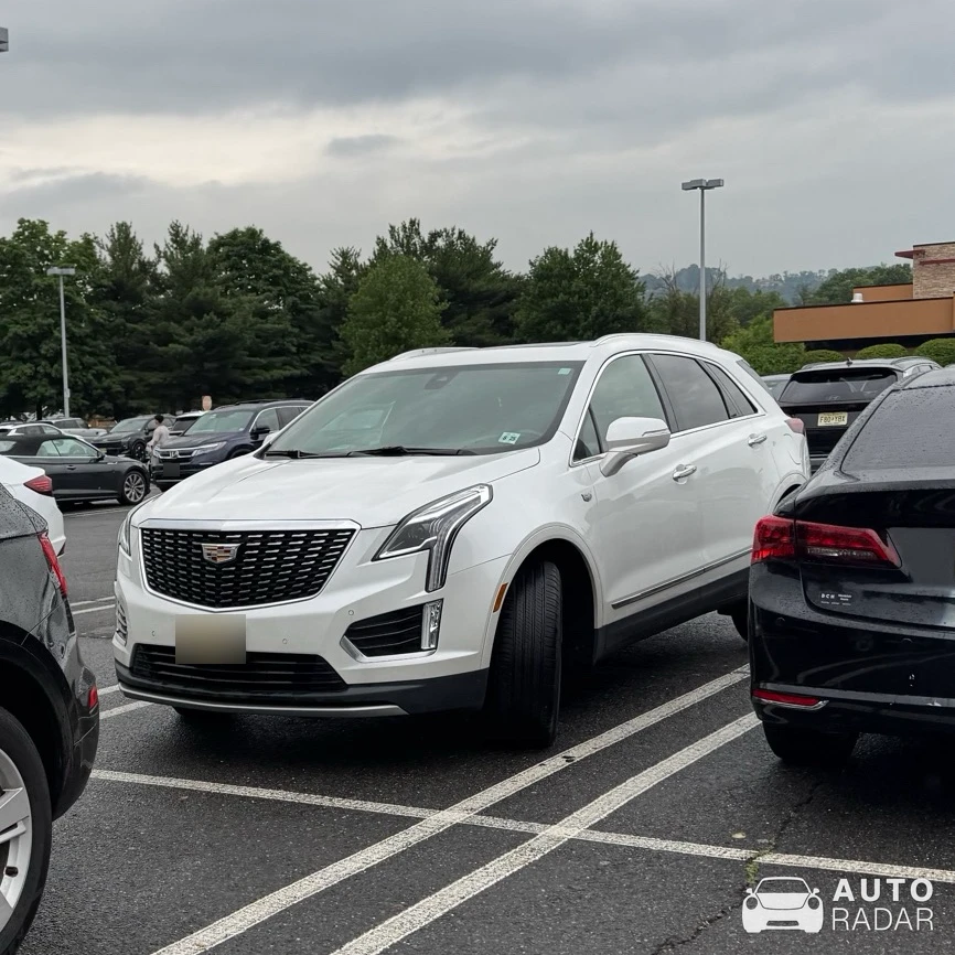 Cadillac XT5 spotted in Bridgewater