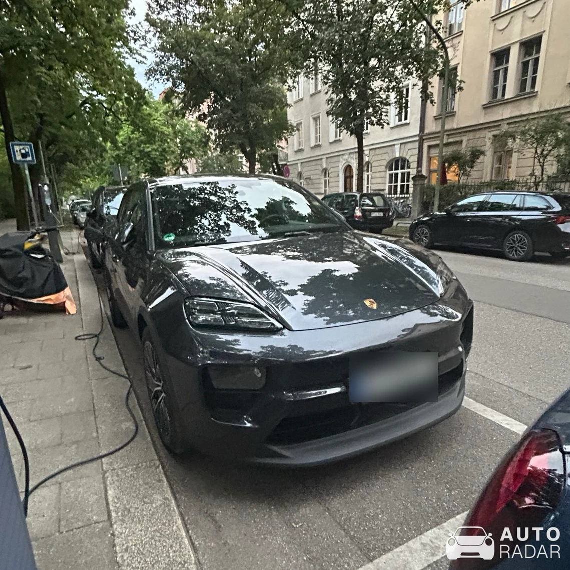Porsche Macan EV spotted in München, Deutschland