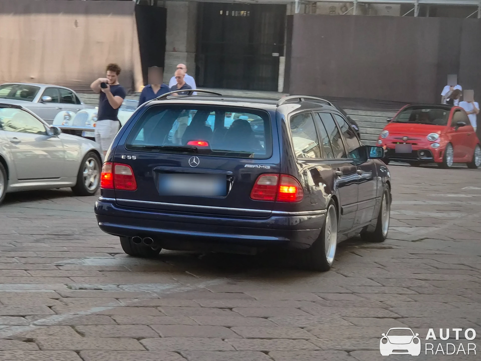 Mercedes-Benz E 55 spotted in Milano