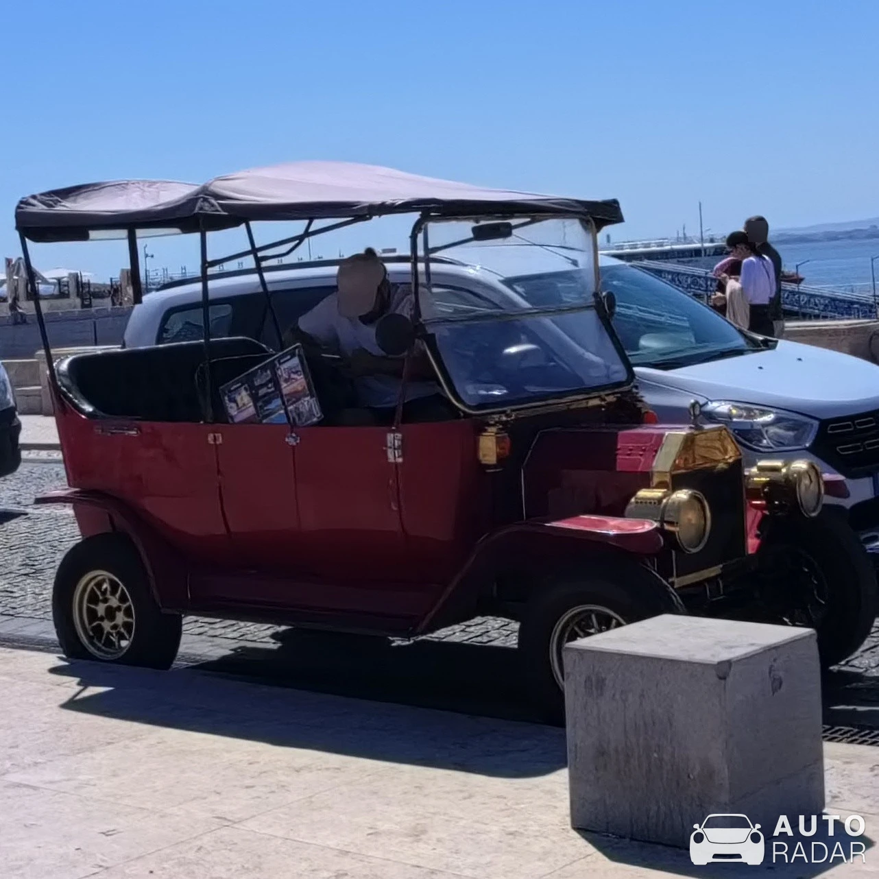 Ford Model T spotted in Lisbon