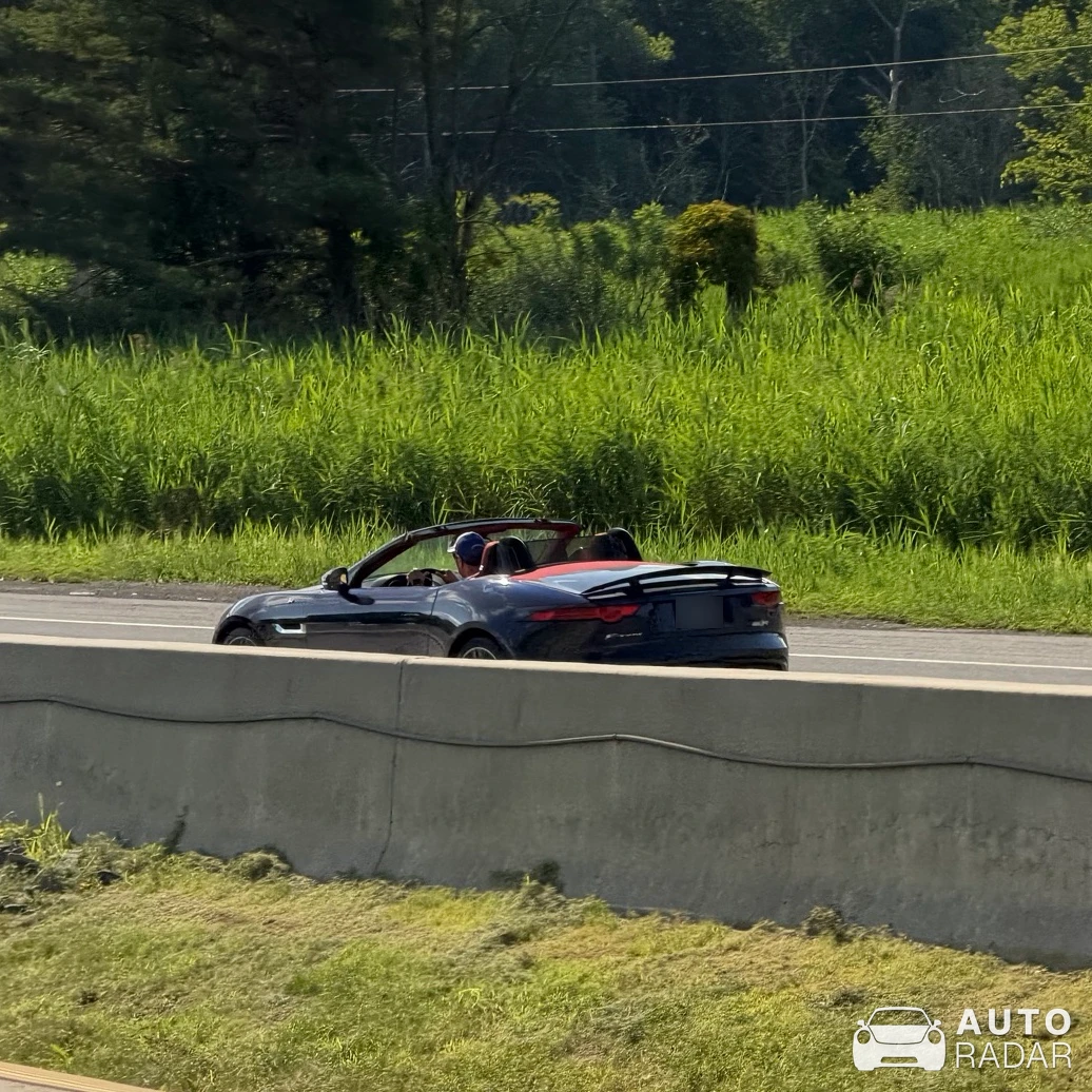 Jaguar F-Type R Convertible spotted in Terrebonne