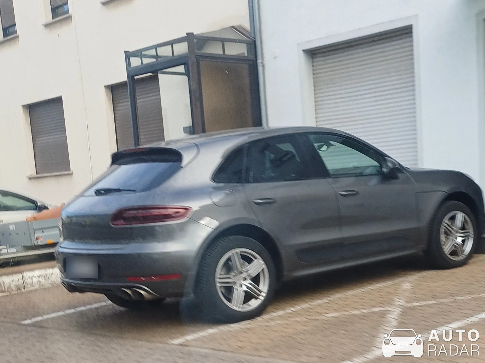 Porsche Macan spotted in Saarlouis