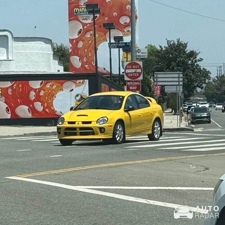 Dodge Neon SRT-4 spotted in Los Angeles