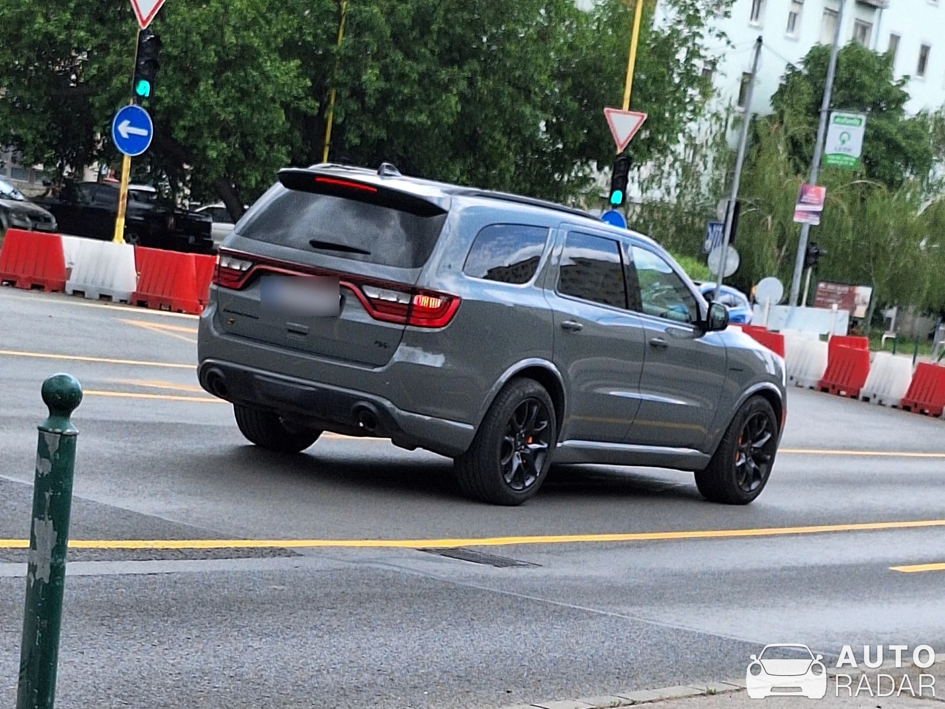 Dodge Durango SRT spotted in Budapest