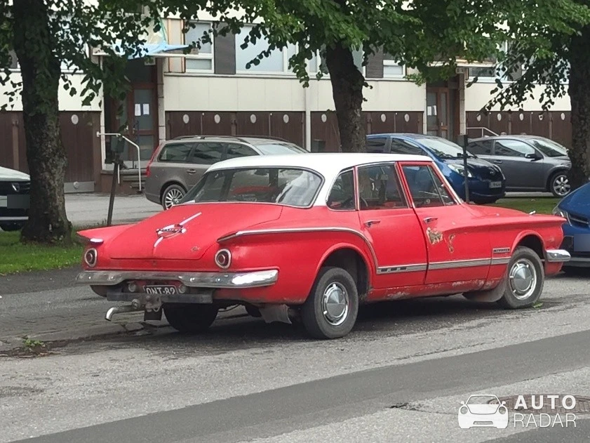 Plymouth Valiant spotted in Kaarina