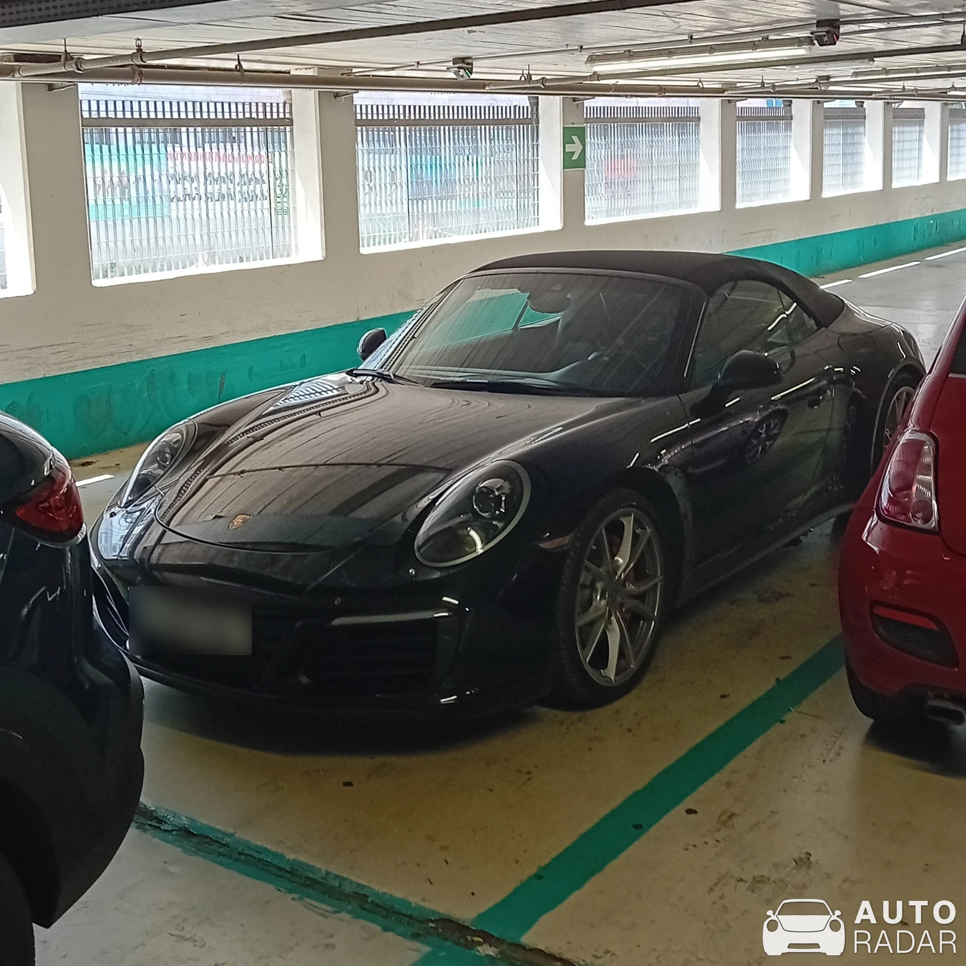 Porsche 991 Carrera 4S Cabriolet MkII spotted in Verona