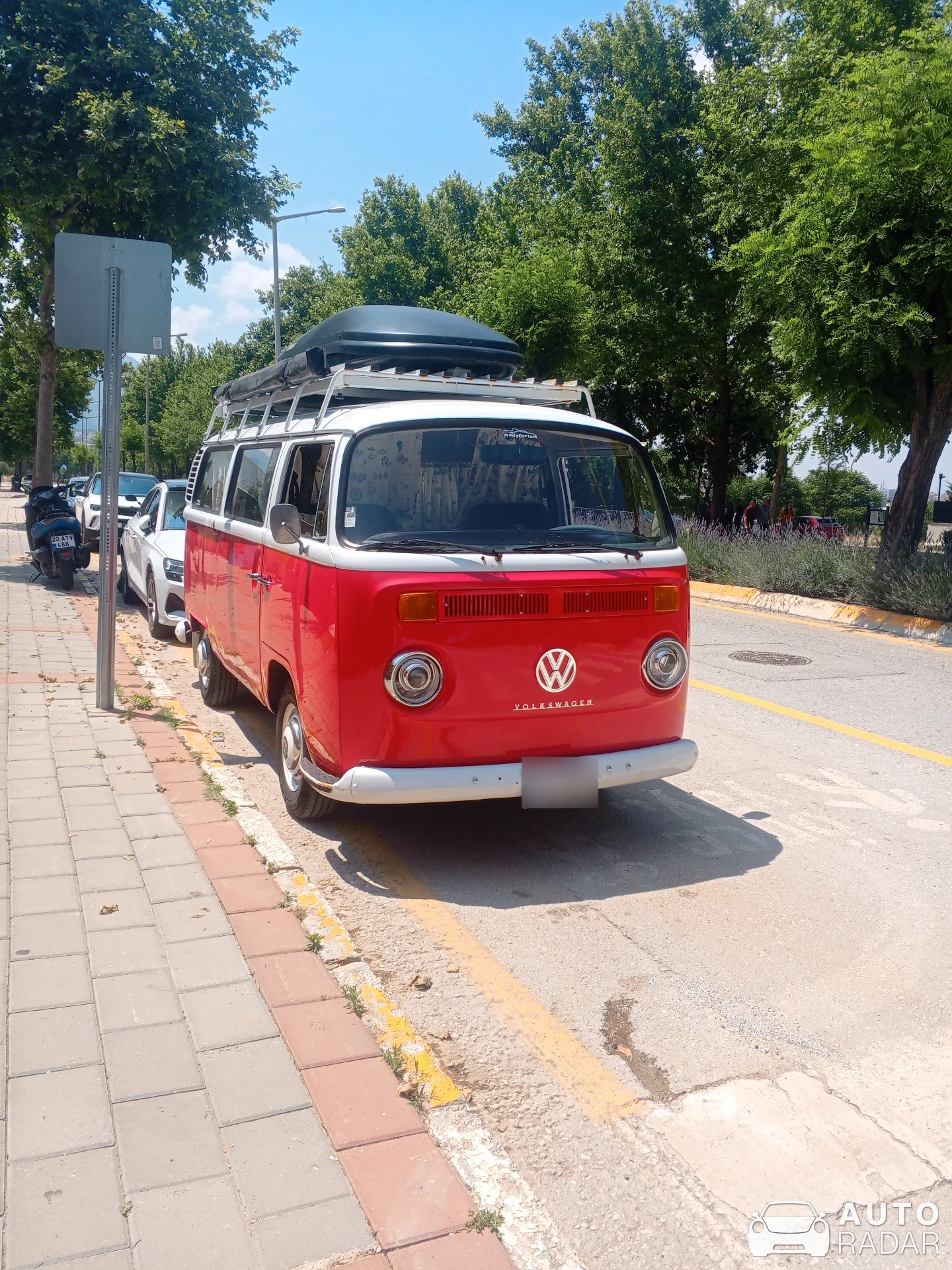 Volkswagen T2 spotted in Merkezefendi