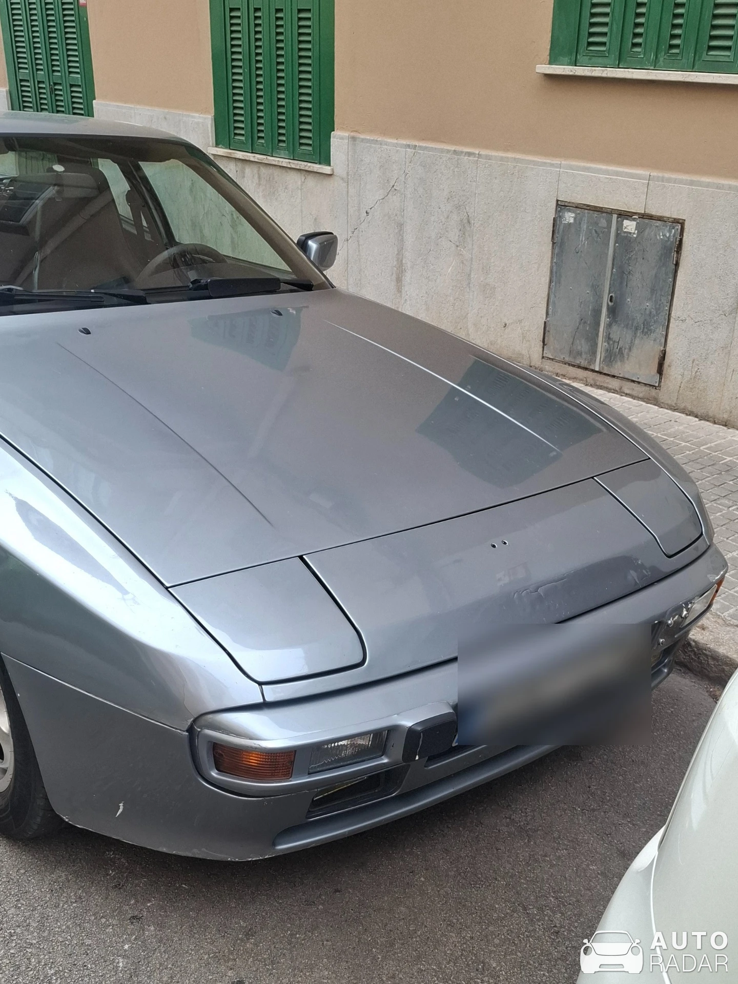 Porsche 944 spotted in Palma