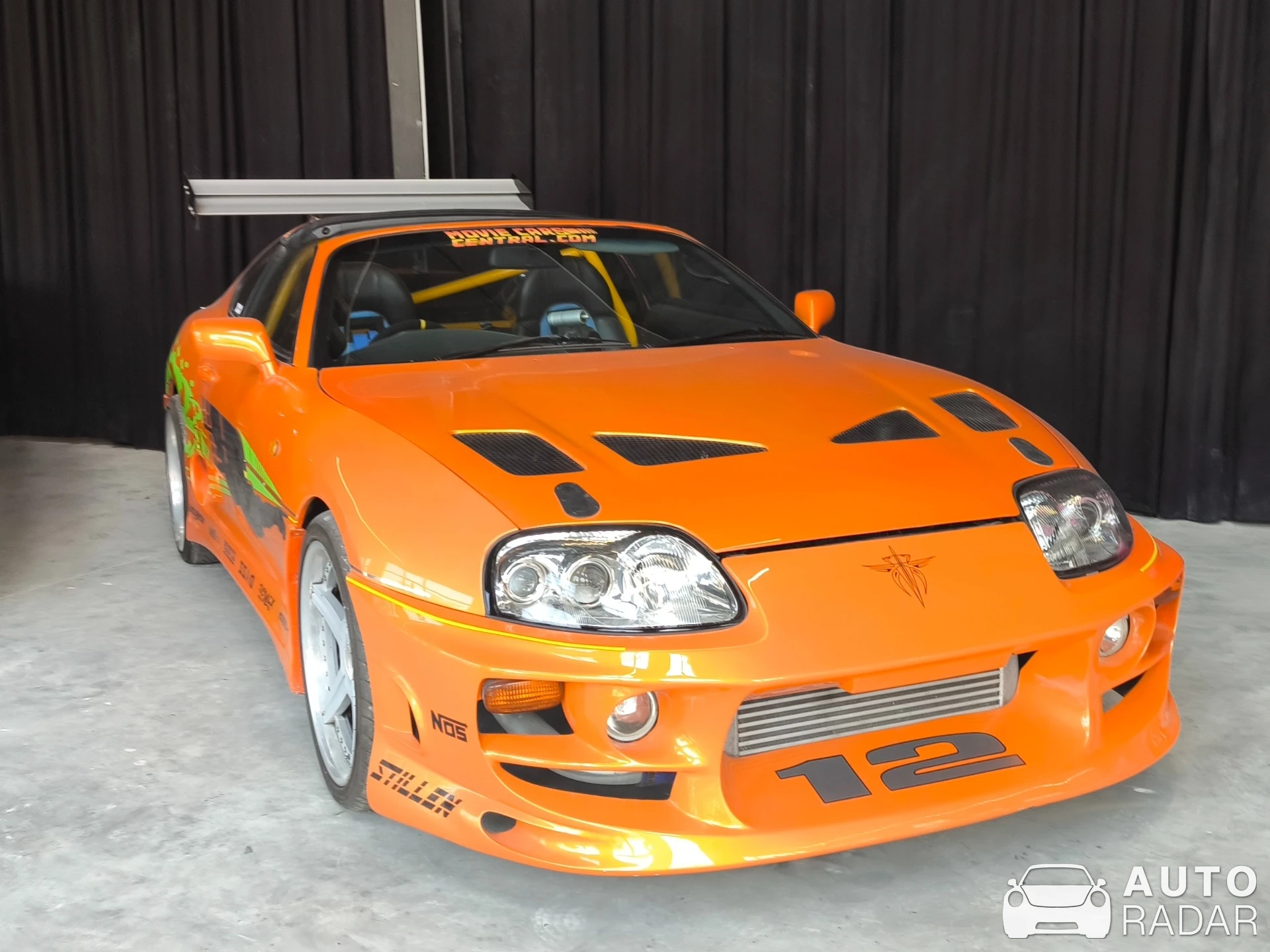 Toyota Supra A80 spotted in Viry-Châtillon