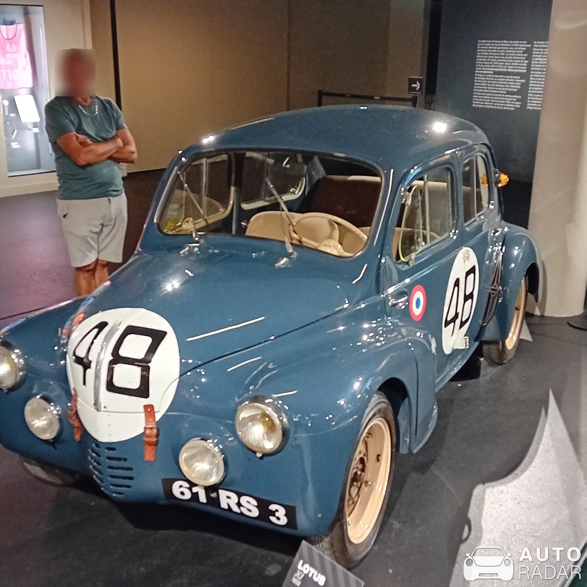 Renault 4CV spotted in Le Mans