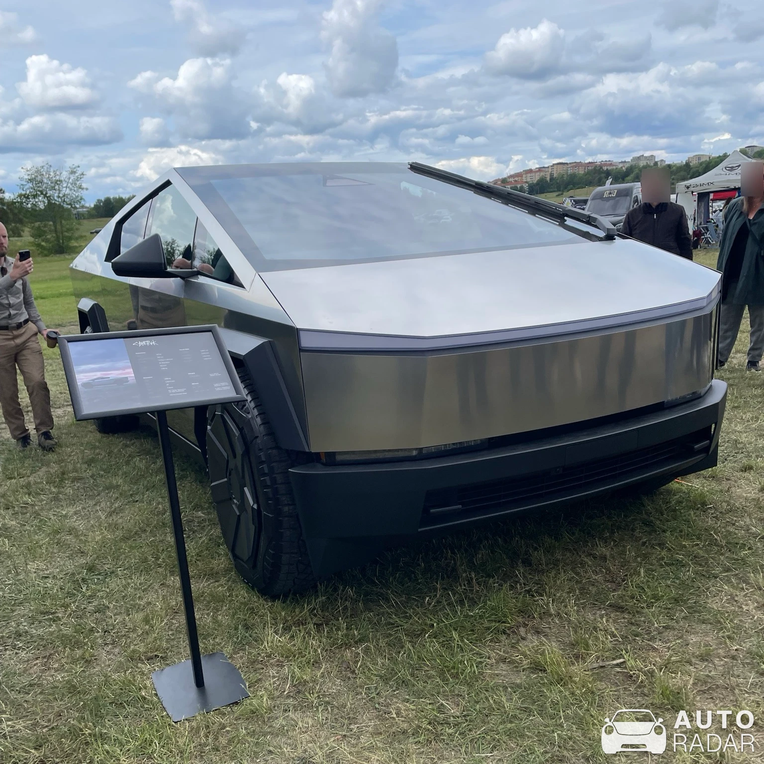 Tesla Cybertruck spotted in Stockholm