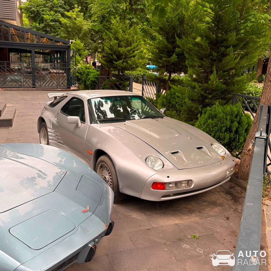 Porsche 928 spotted in Kadıköy