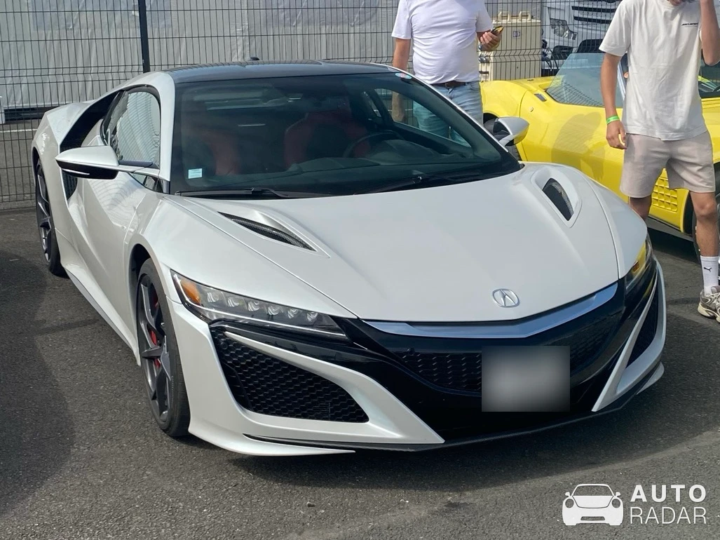 Acura NSX NA1 Autech spotted in Le Vigeant