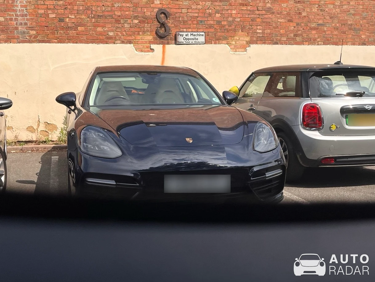 Porsche Panamera 4 spotted in Hounslow
