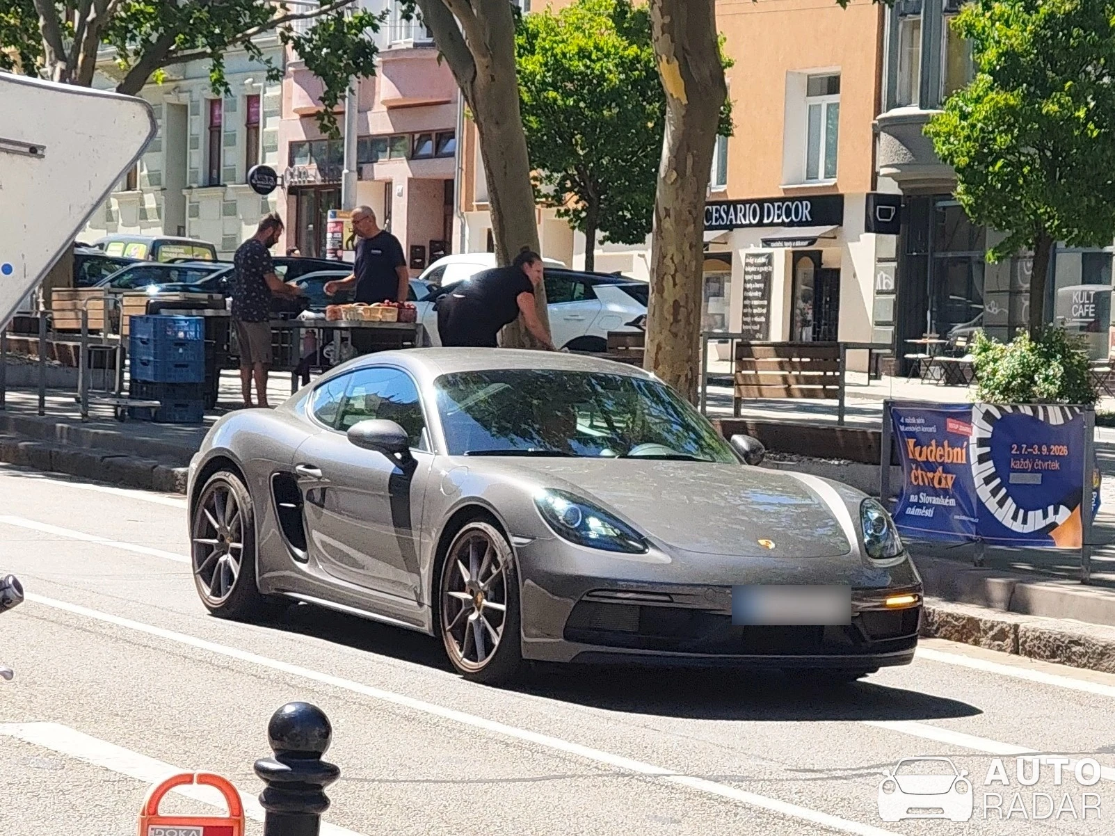 Porsche 718 Cayman GTS 4.0 spotted in Brno