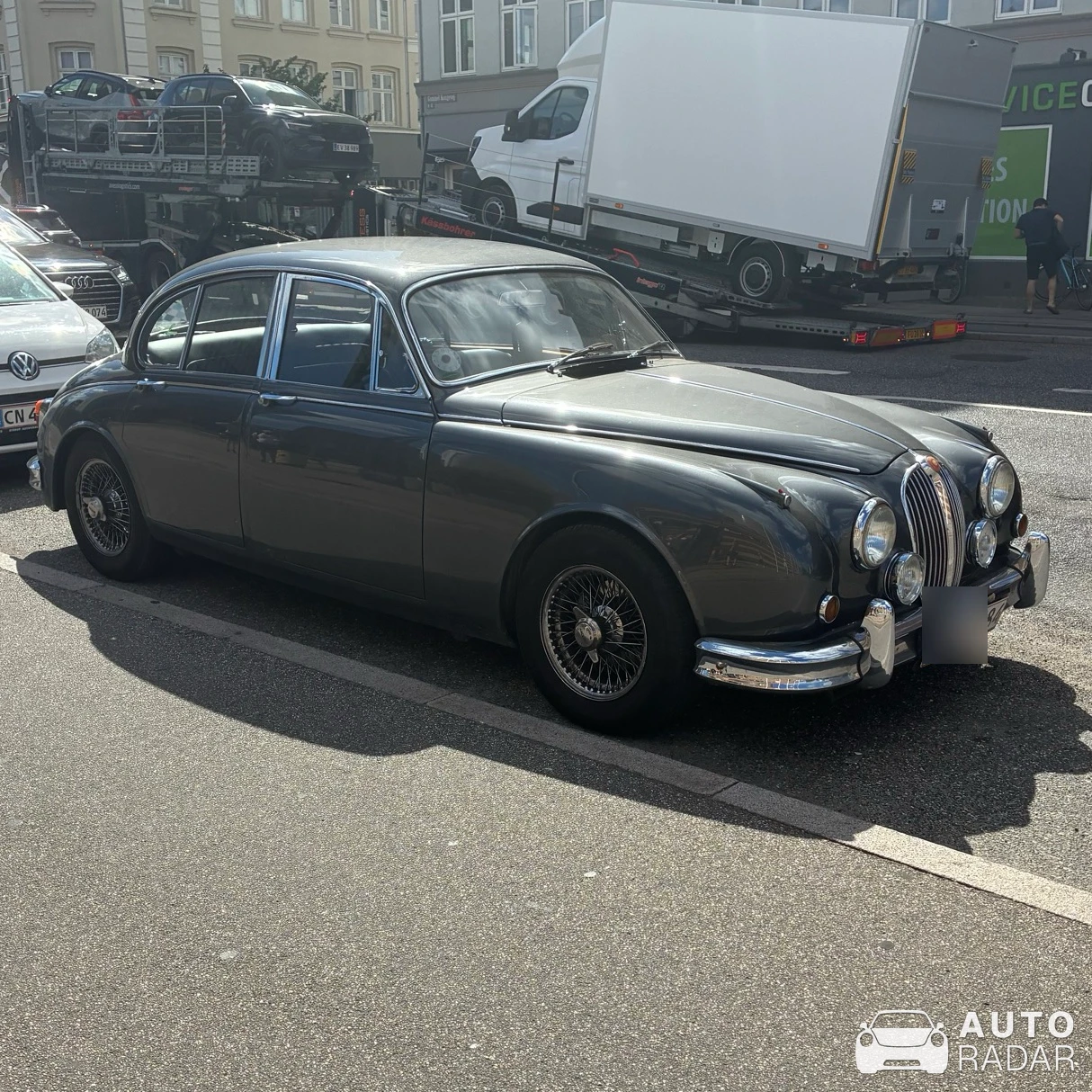 Jaguar Mark II spotted in København V