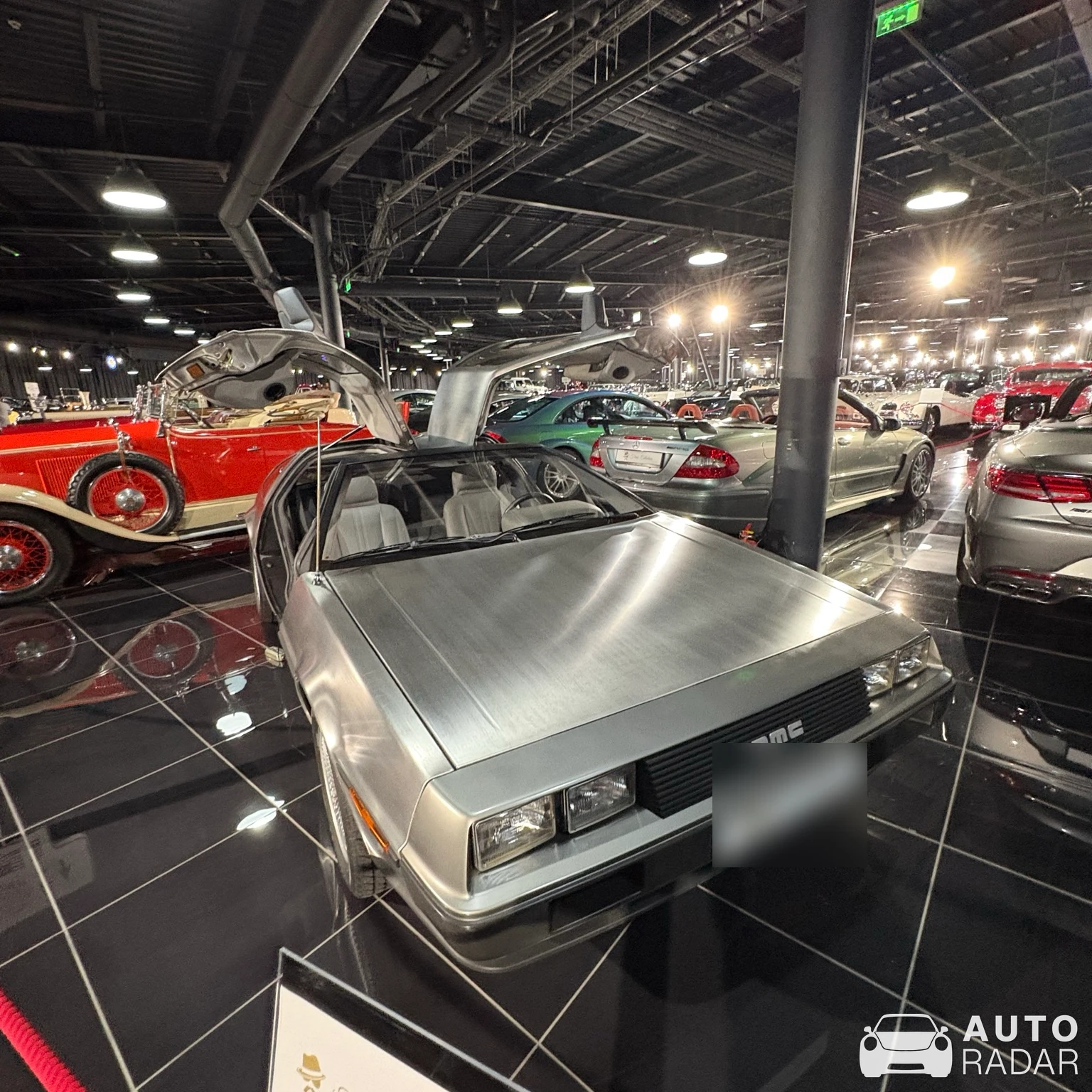 DeLorean DMC-12 spotted in Otopeni