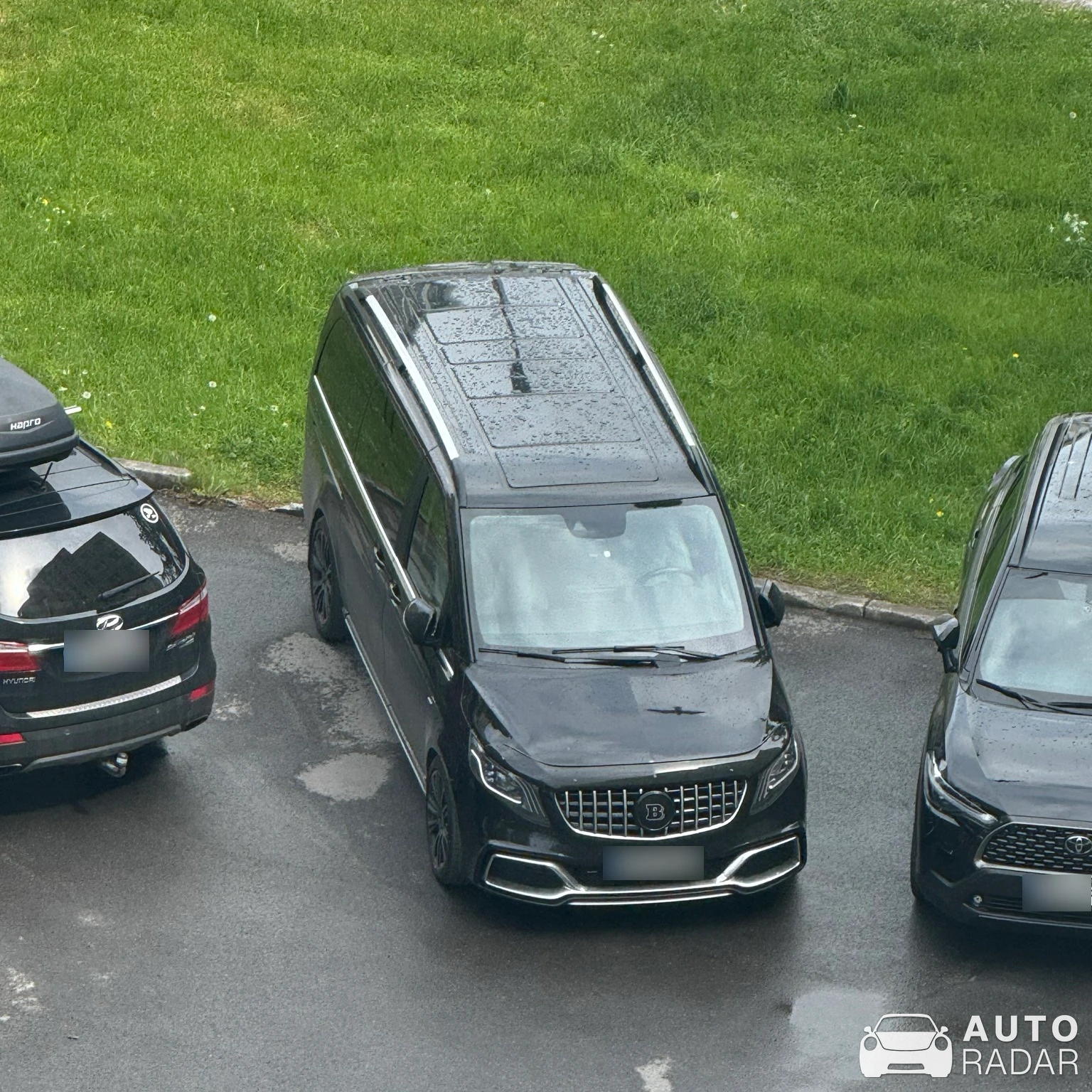 Mercedes-Benz V-Class spotted in Tallinn