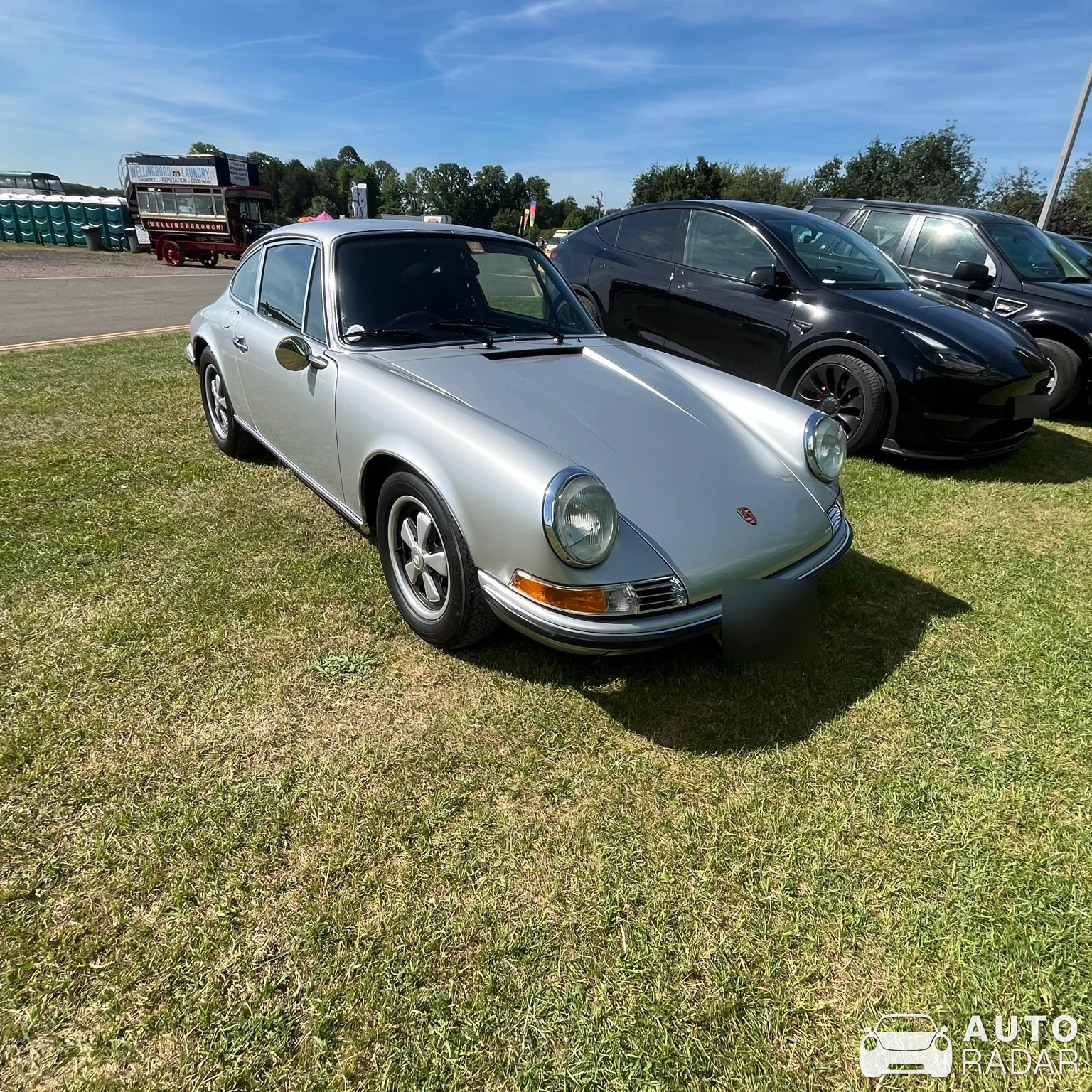Porsche 911 E spotted in Dunstable