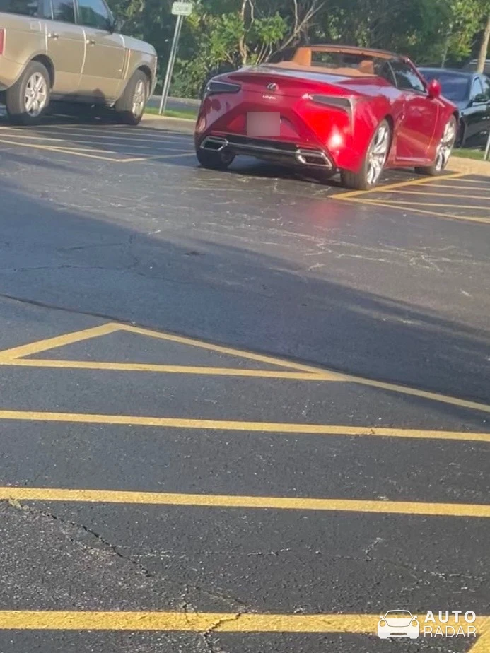 Lexus LC 500 Convertible spotted in Orland Park