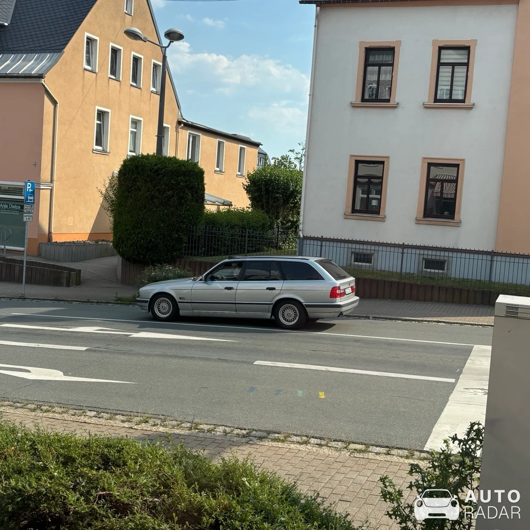 BMW 5 Series E34 spotted in Zwönitz