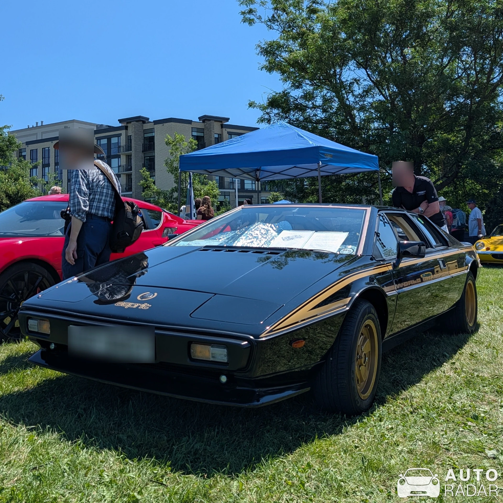 Lotus Esprit spotted in Nepean