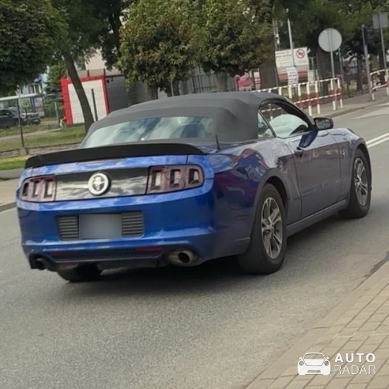 Ford Mustang GT Convertible spotted in Łowicz