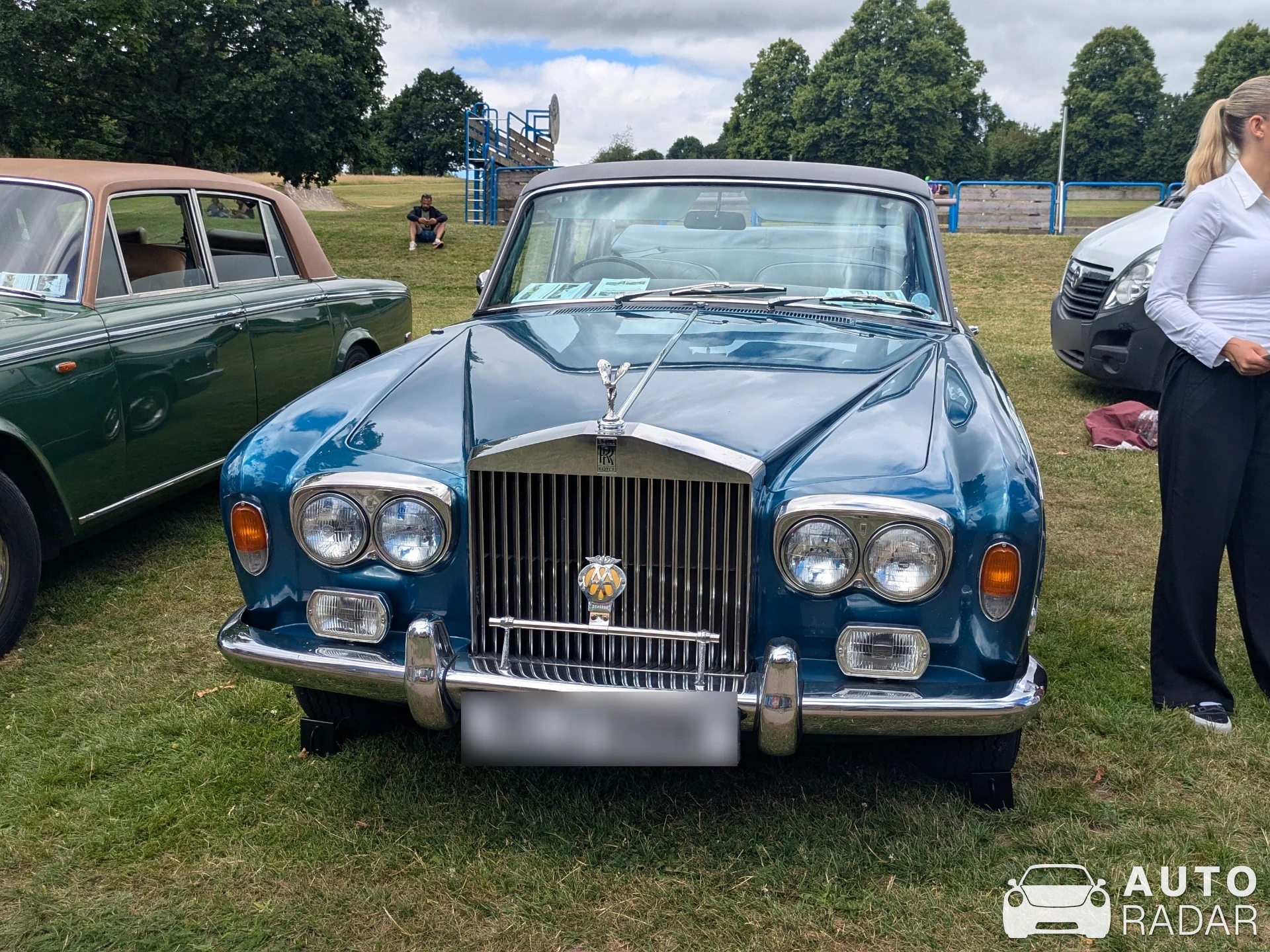 Rolls-Royce Silver Shadow spotted in Chesham
