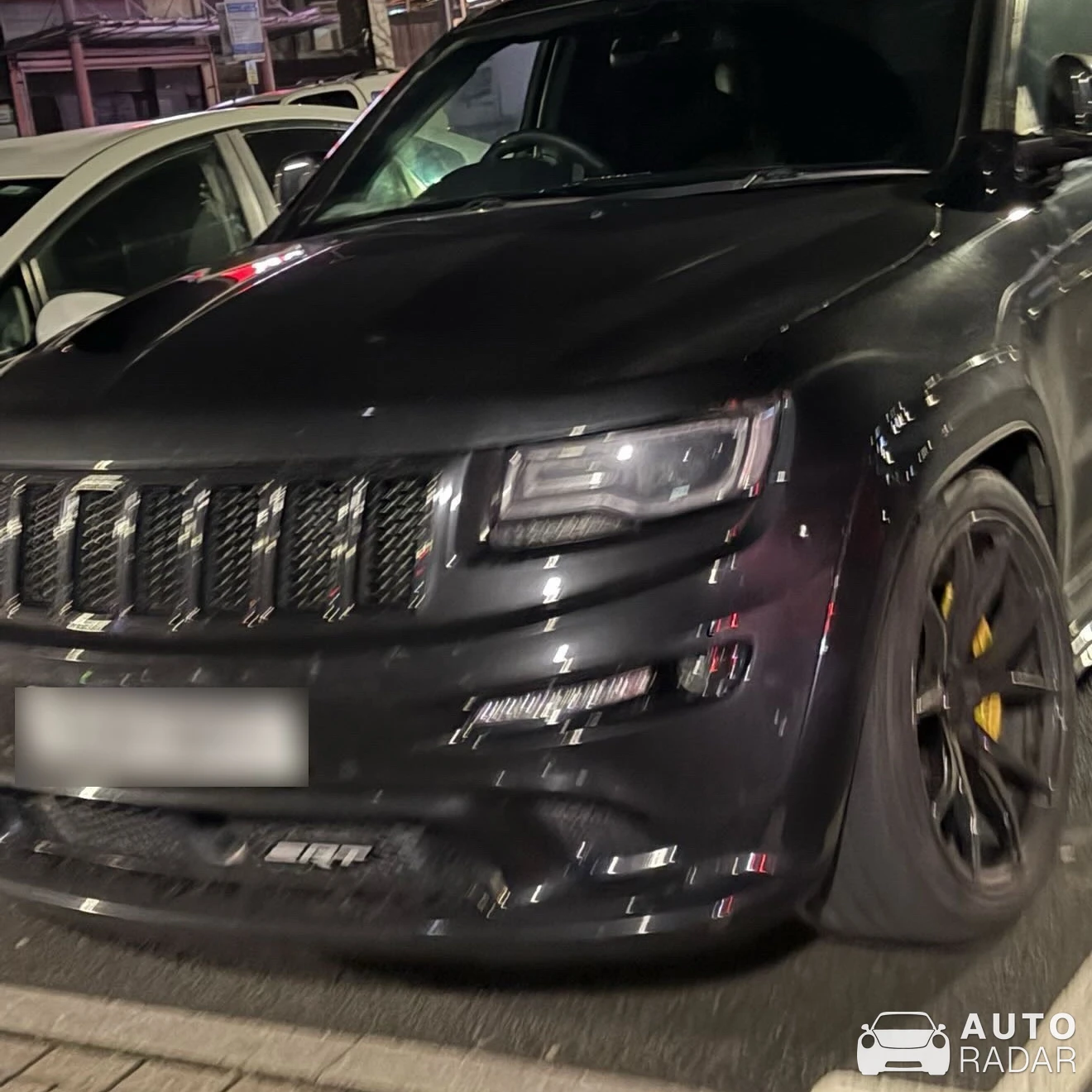 Jeep Grand Cherokee SRT 2017 spotted in Luton