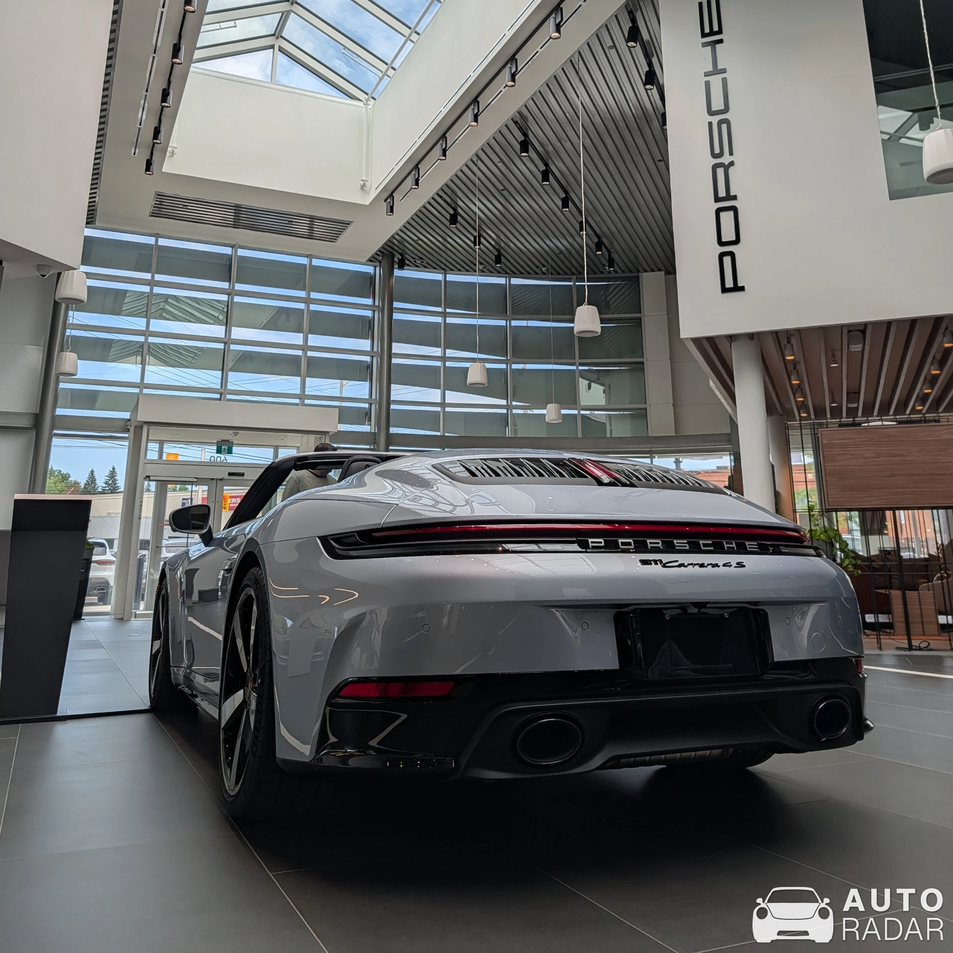 Porsche 992 Carrera 4S Cabriolet MkI spotted in Ottawa