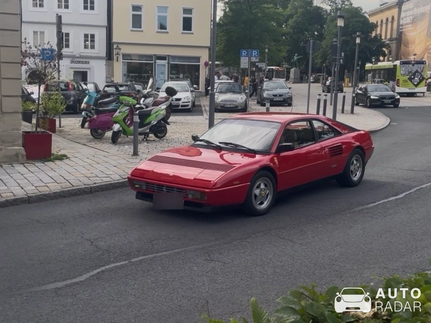 Ferrari Mondial 3.2 spotted