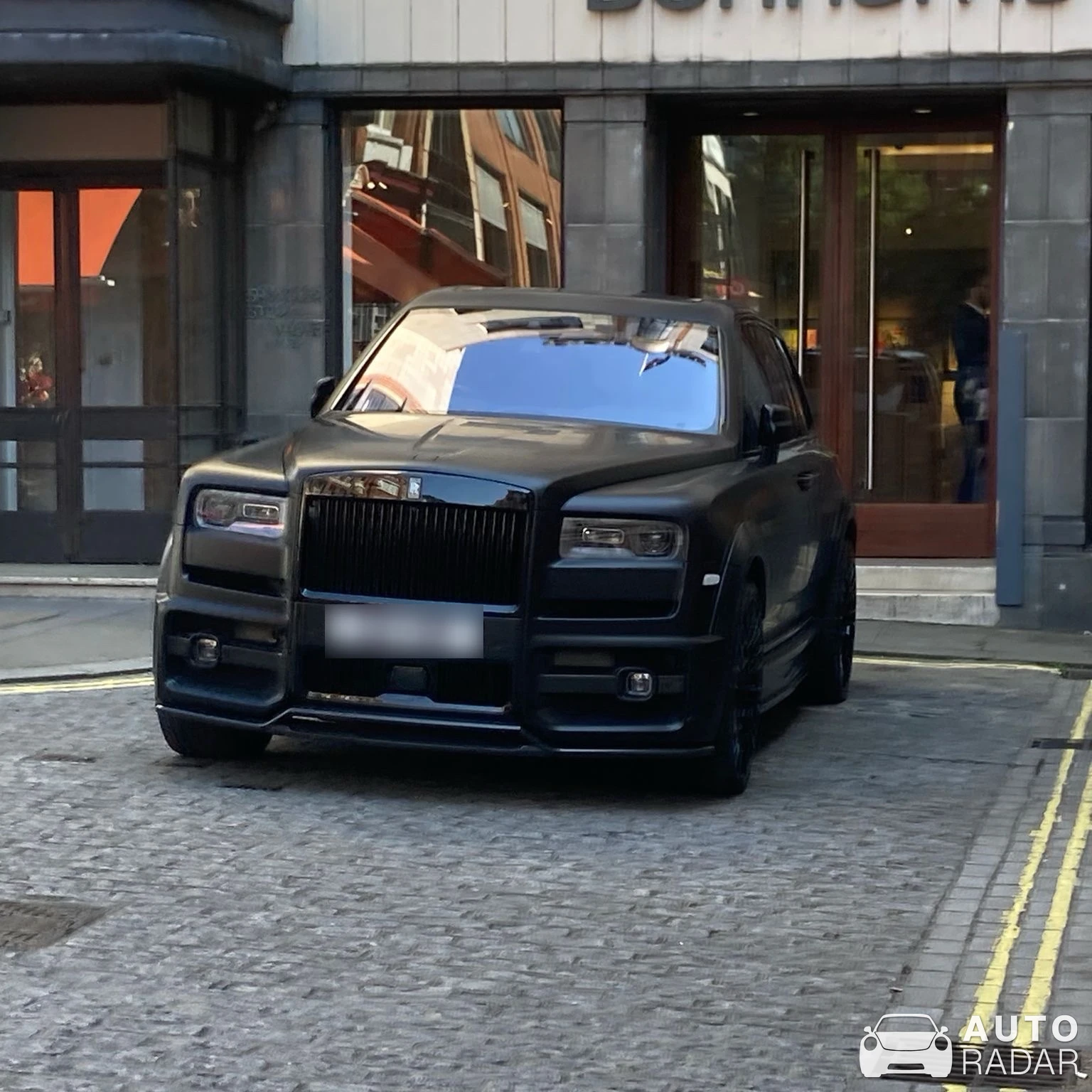 Rolls-Royce Cullinan Mansory spotted in Lille