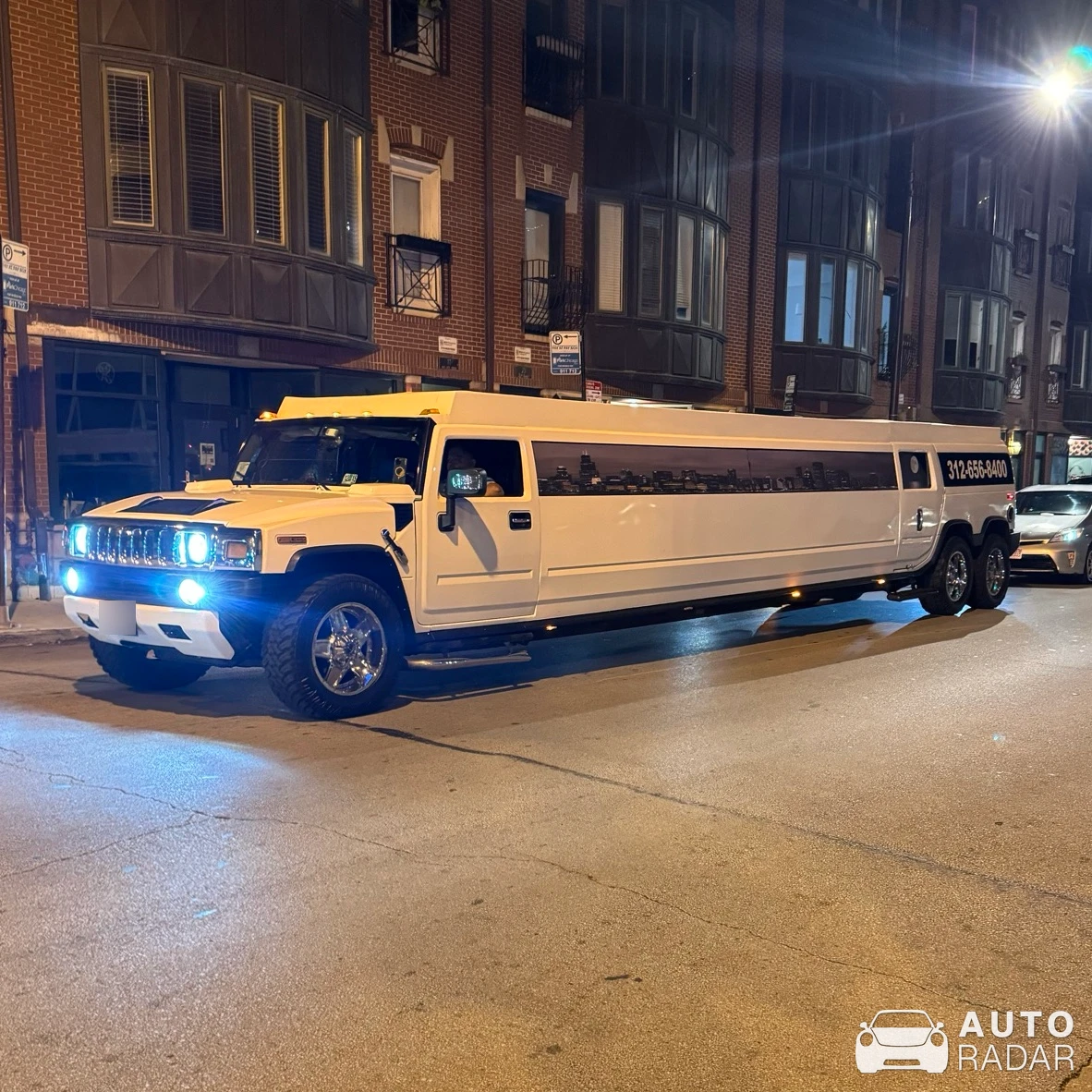 Hummer H2 Limousine spotted in Chicago