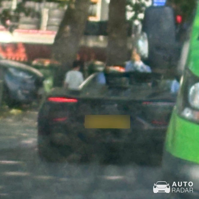 McLaren 720S Spider spotted in London