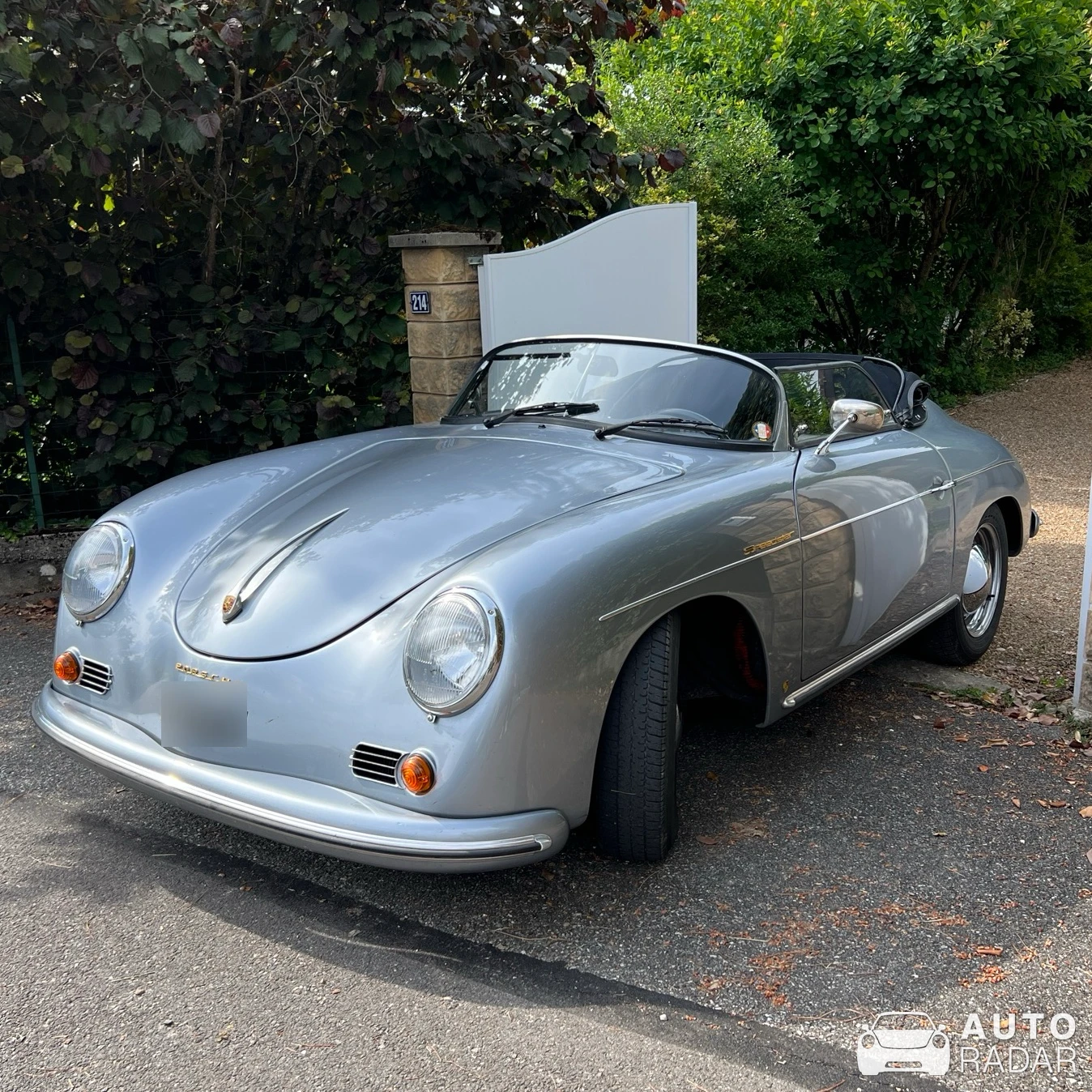Porsche 356 spotted in Chambéry