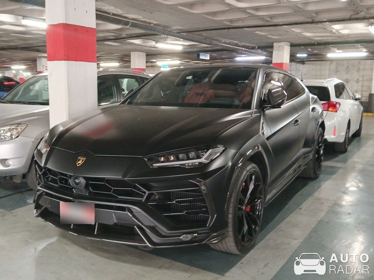 Lamborghini Urus spotted in Lisboa, Portugal