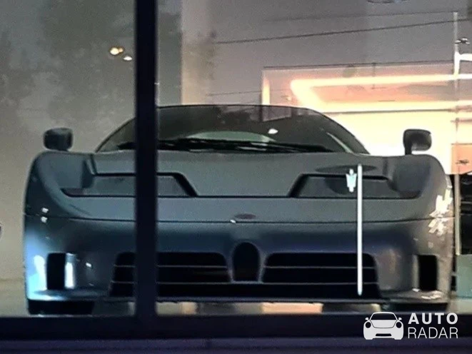 Bugatti EB110 spotted in Athina