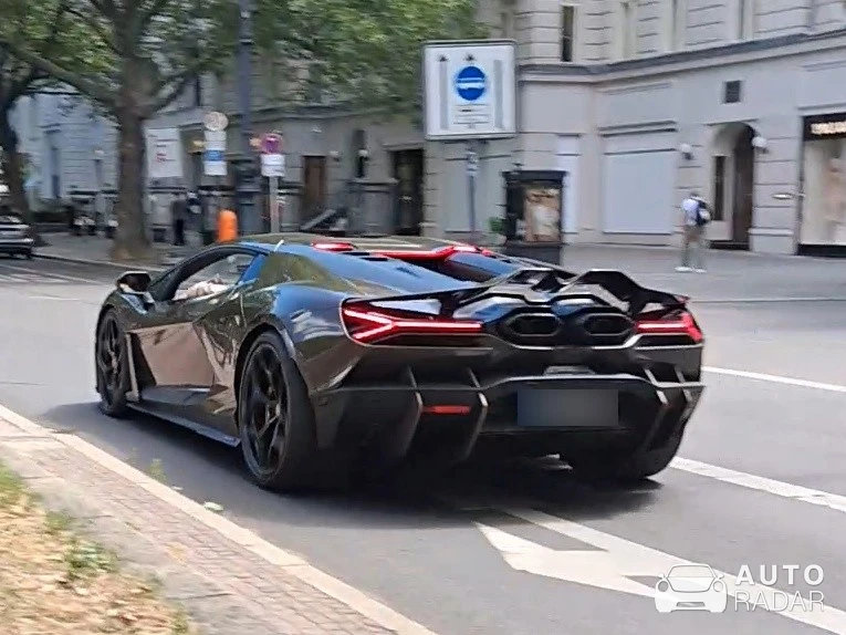 Lamborghini Revuelto spotted in Berlin