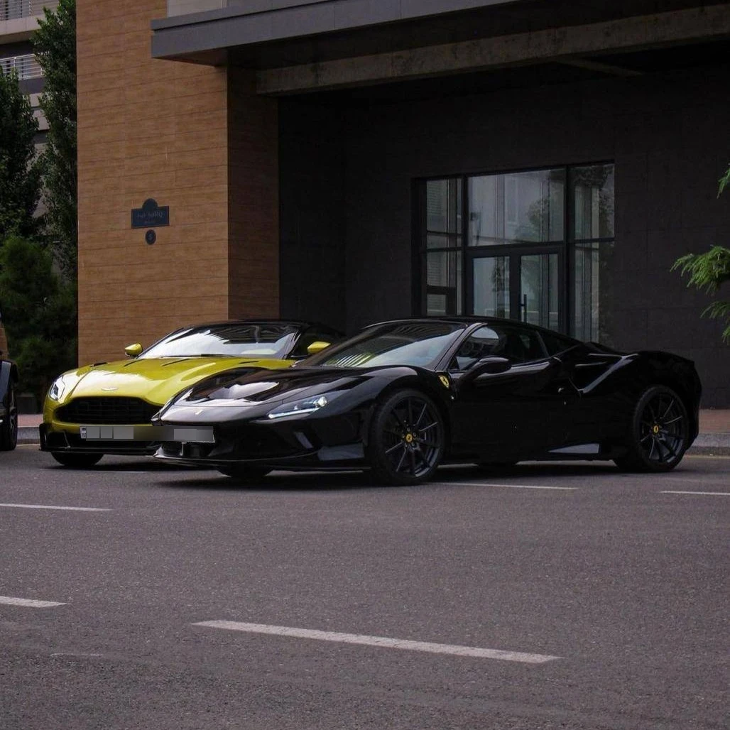 Ferrari Testarossa spotted in Баку, Азербайджан