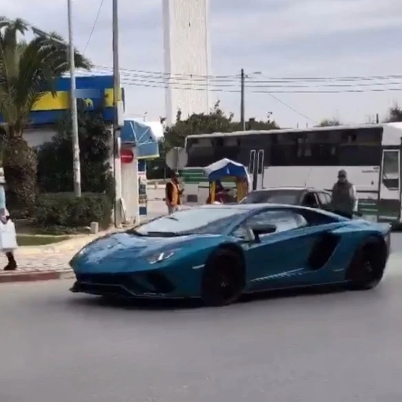 Lamborghini Aventador S LP740-4 spotted in Marsa, Tunisia