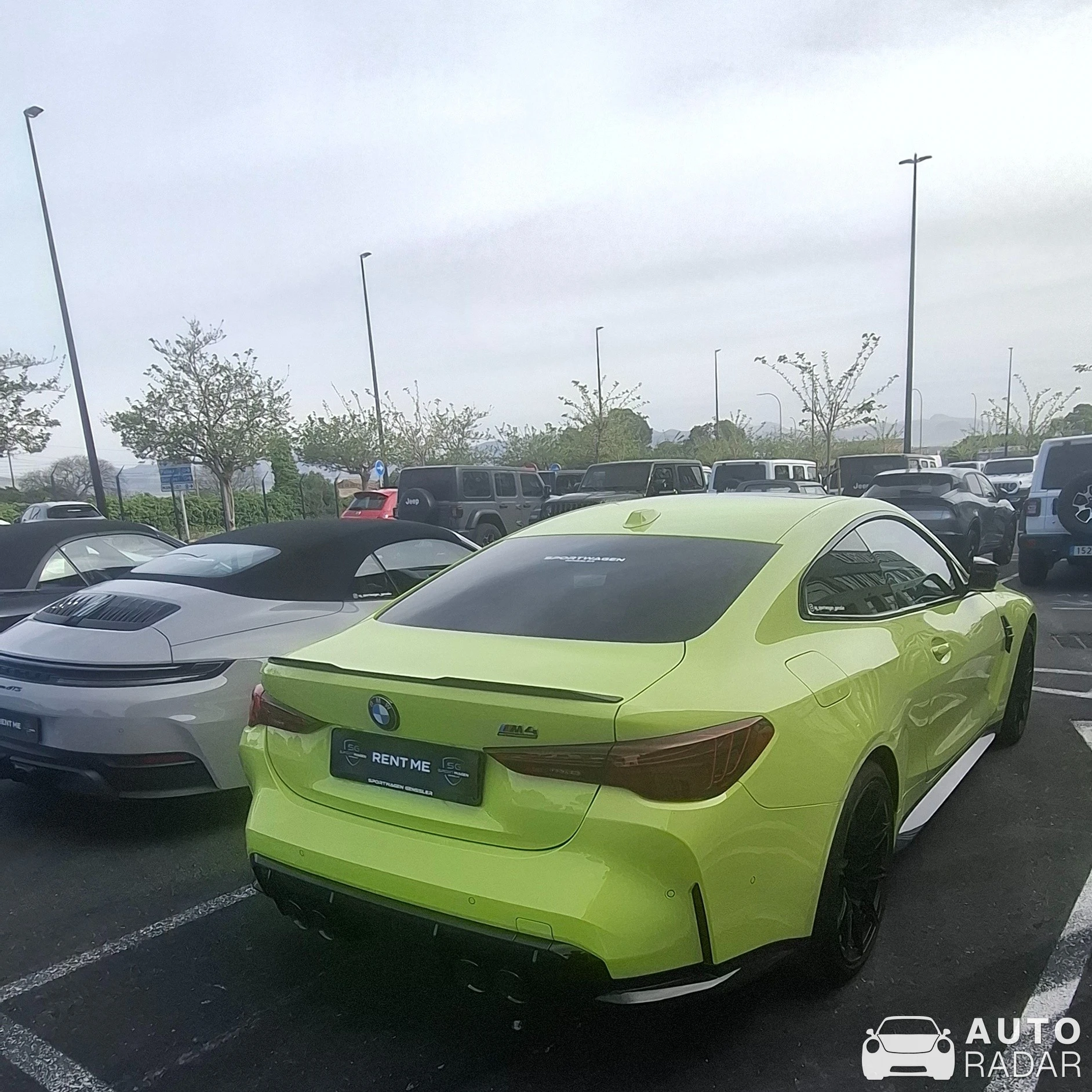 BMW M4 G82 Coupé Competition spotted in Palma