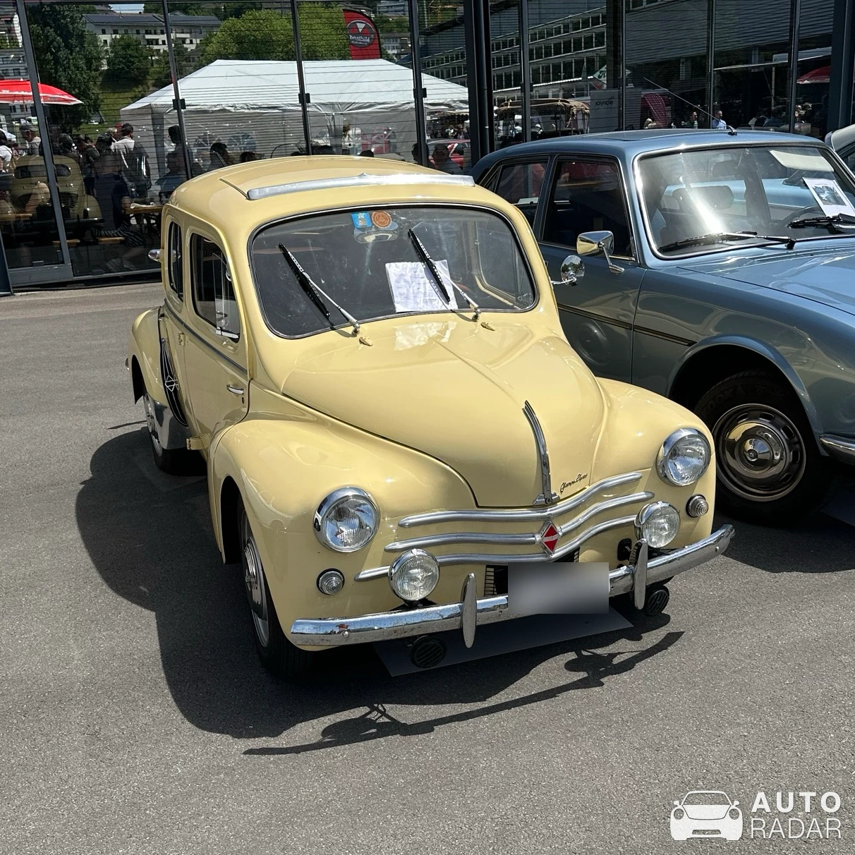 Renault 4CV spotted in Luzern