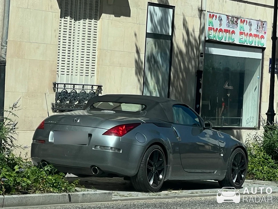 Nissan 350Z Roadster spotted in Nancy