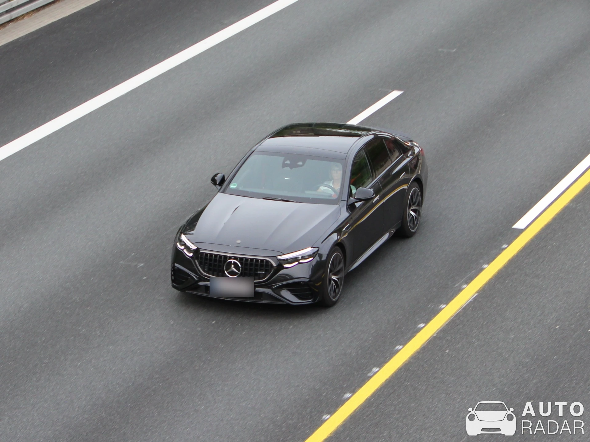 Mercedes-AMG E 53 Hybrid W214 spotted in Chemnitz